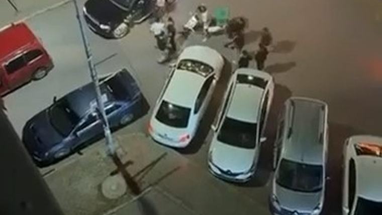 Bursa’da sinyal verme kavgası kamerada: “Burası benim mahallem”