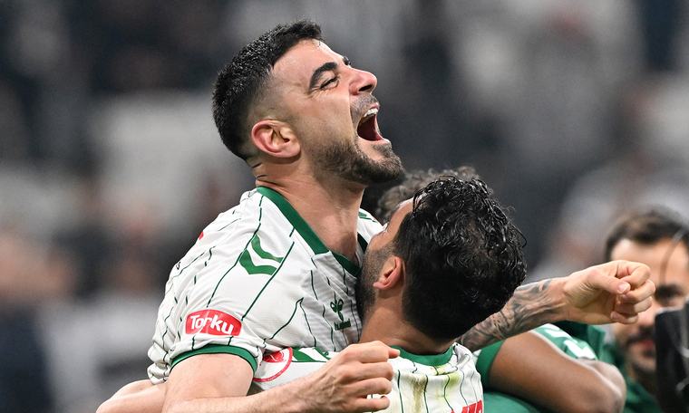 Transferin son saatlerinde Fenerbahçe'den Adil Demirbağ operasyonu! İşte masadaki bonservis