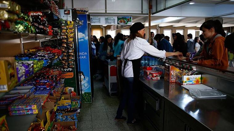 İstanbul okul kantinlerinde yeni tarife belli oldu: İşte öğrencilerin ödeyeceği fiyatlar