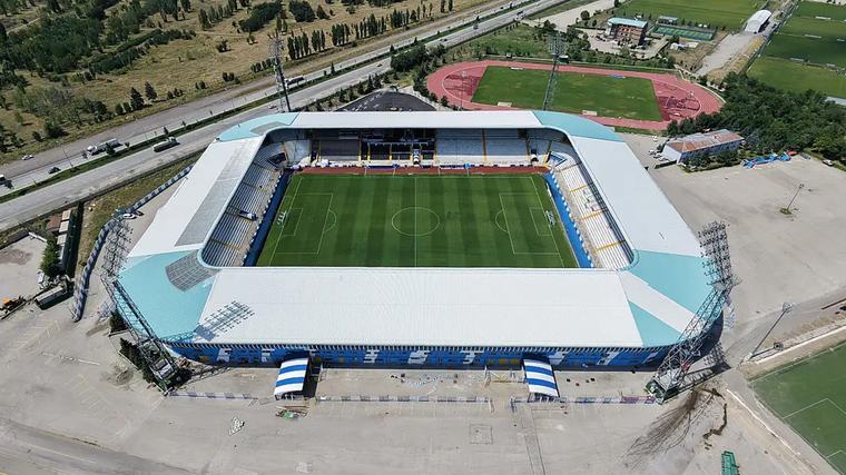 Konyaspor Erzurumspor'a karşı farklı önde