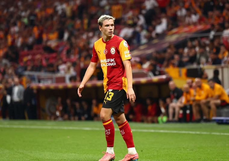 Fenerbahçeli eski yıldızdan flaş Batrakov yorumu! "Galatasaray'da başarılı olur"