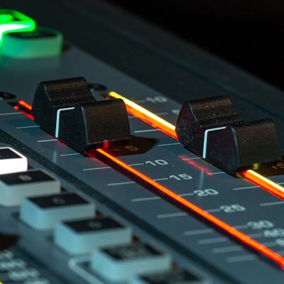 Aşk FM 102.1 yeni yayın akışıyla sizlerle