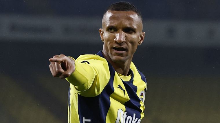 Fenerbahçe'de ayrılık: Rodrigo Becao Rusya'ya gitti
