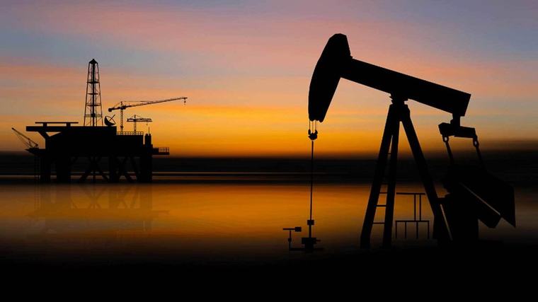 Petrol çalmaya çalışan 37 kişi zehirlenerek öldü