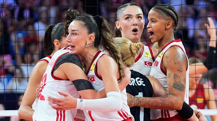 A Milli Kadın Voleybol Takımı, 2027 Dünya Kupası'nı garantiledi