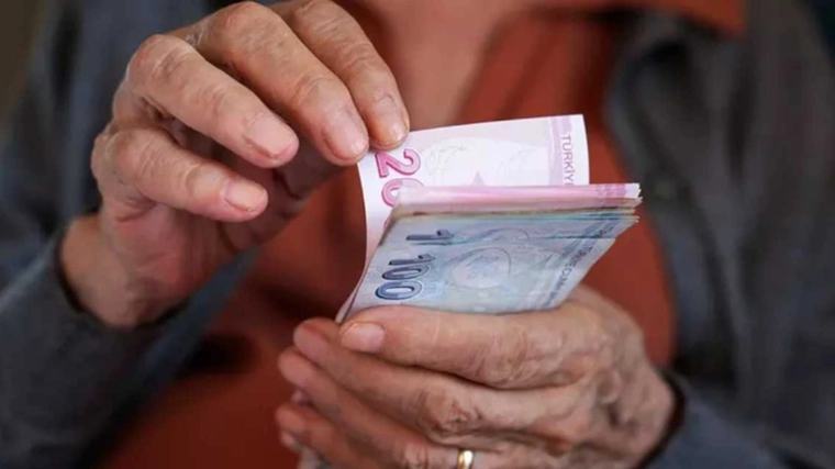 Memur ve emekliyi ocakta bekleyen zam göründü! Ekonomi yönetiminin programında ortaya çıktı