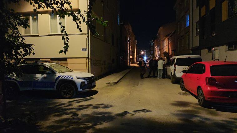Eskişehir’de arkadaşının evinden düşen 43 yaşındaki adam öldü