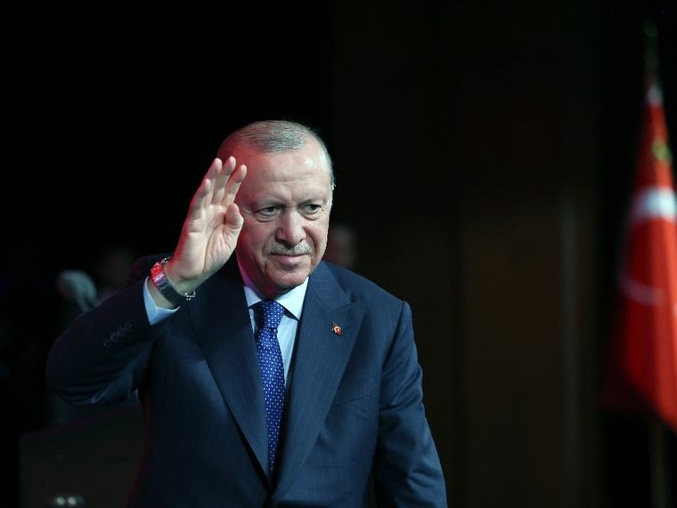 Cumhurbaşkanı Erdoğan'dan İmam Hatip mesajı: Her alanda adanmışlıkla hizmet ediyorlar