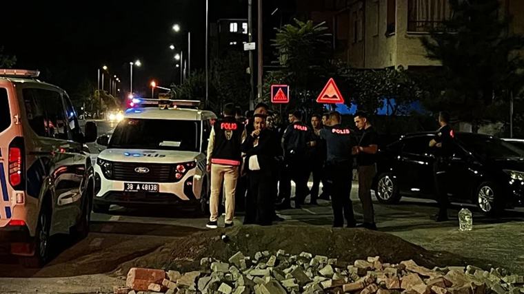 Akrabalar arasında bıçaklı kavga: 1 yaralı