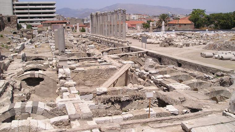 Smyrna Agorası'nda 2 bin yıldır akan gizemli su kaynağı ve yeni mekanlar bulundu