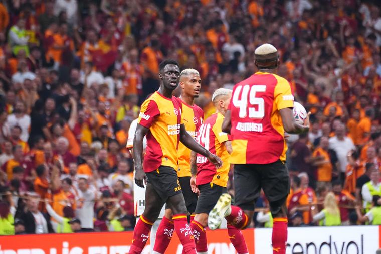 Galatasaray'ın Şampiyonlar Ligi kadrosu belli oldu