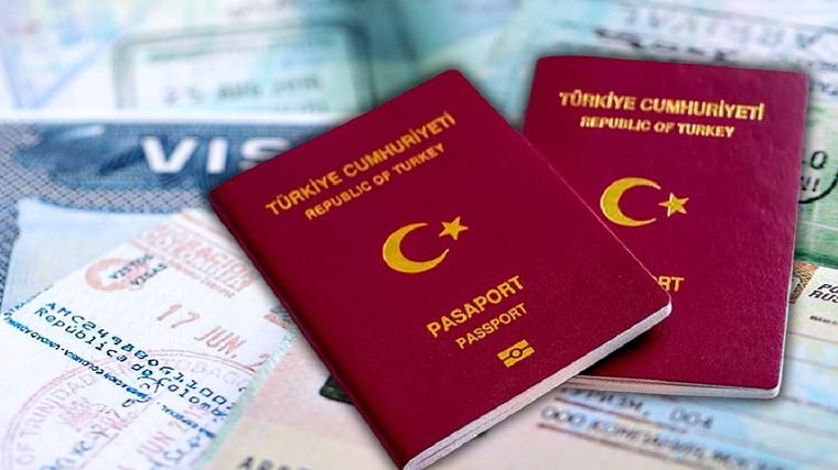 Türklerin akın akın gittiği ülke vizesiz kalış süresini yarıya indirdi