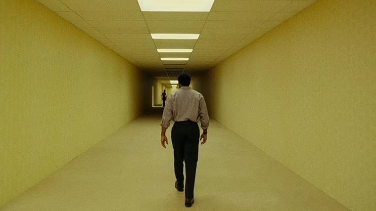 Sinema dünyasını sarsan Backrooms geri dönüyor