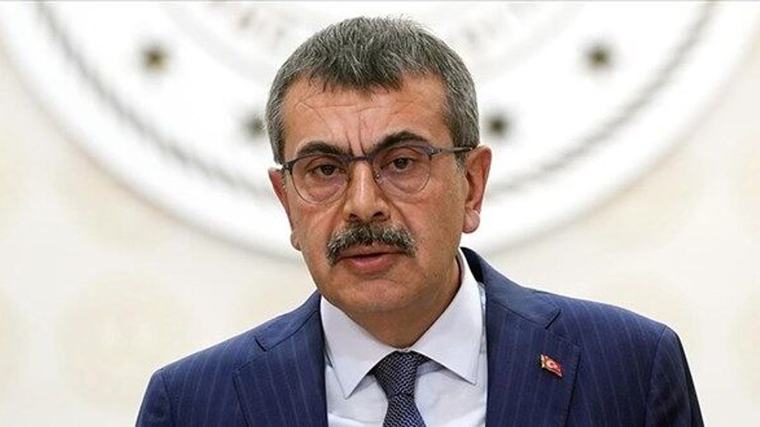 Bakan Tekin: “Vatanına aidiyet duyan, müşterek geleceğimize sahip çıkan nesiller yetiştirmek istiyoruz”