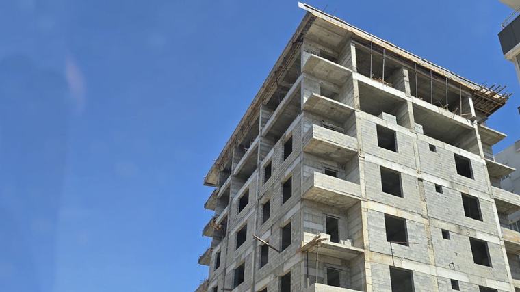 Ekmek parası için çıktığı inşaatın 7. katından düştü! Oracıkta can verdi