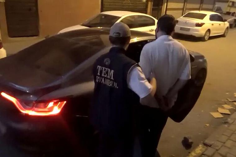 09:20 İstanbul'da terör örgütü DEAŞ operasyonu: 9 şüpheli yakalandı