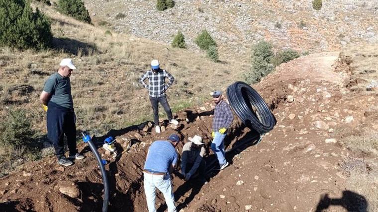 Bayburt Çatıksu Köyü içme suyu sorununu imece usulüyle çözüyor