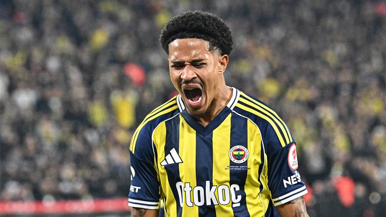 Meğer Oosterwolde daha İstanbul'a dönmeden el sıkışmış! Yeni takımı duyuruldu, son 4 ay