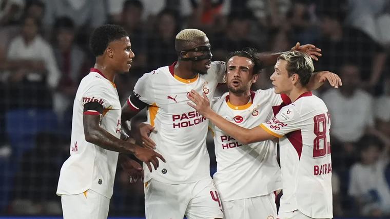 Galatasaray Başakşehir'i deplasmanda 3-2 mağlup etti: Gabriel Sara frikikten galibiyeti getirdi, Rafael Leao ilk kez oynadı