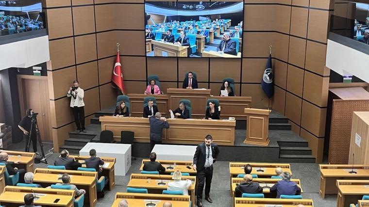 Üsküdar Belediyesi'nde ilk turda Cumhur İttifakı 21 CHP 19 oy aldı