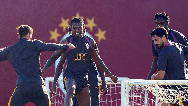 Galatasaray'da Sporting maçının taktiği çalışıldı