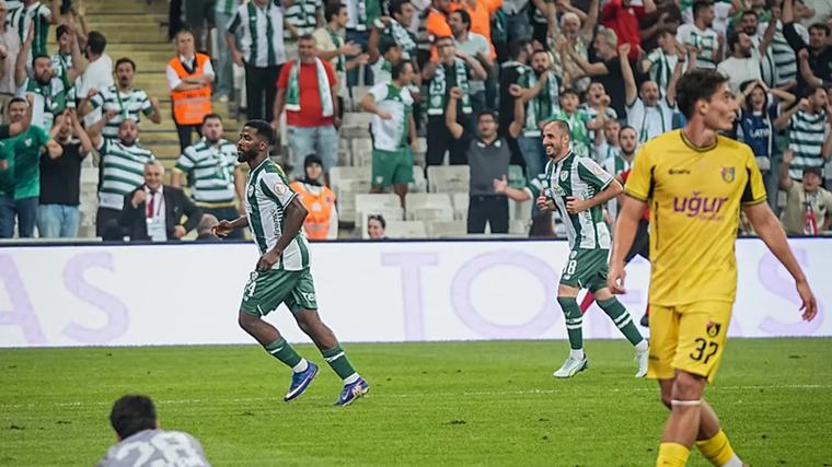 Bursaspor, İstanbulspor karşısında farka koştu!