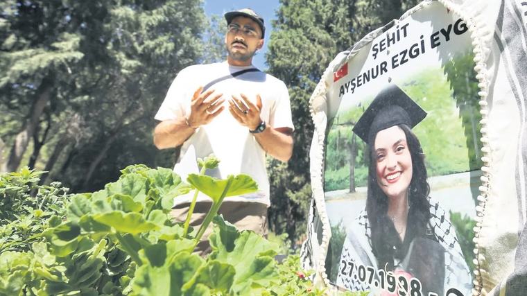 İsrail askerlerinin öldürdüğü Ayşenur Ezgi dosyasında 2 yıl geçti! Eşinden ABD’ye isyan
