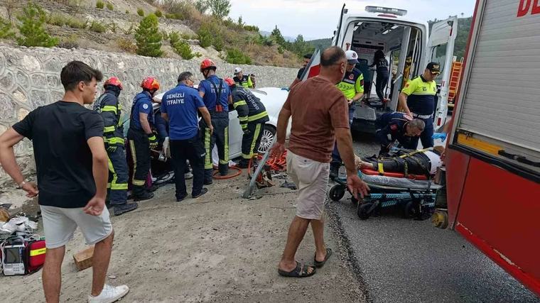 Denizli’de feci kaza: 2 arkadaş hayatını kaybetti!