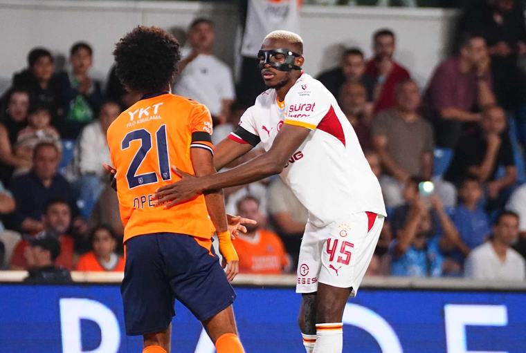 Galatasaray'a Osimhen şoku! Oyuna devam edemedi