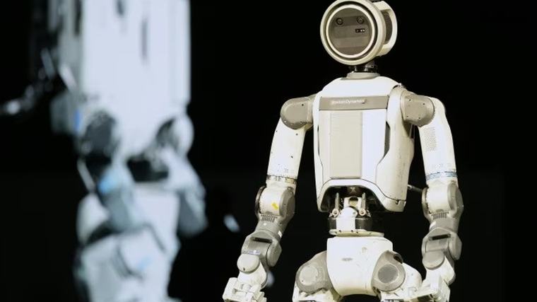 Hyundai otomobil bayilerinde insansı robot ve robot köpek satmaya hazırlanıyor