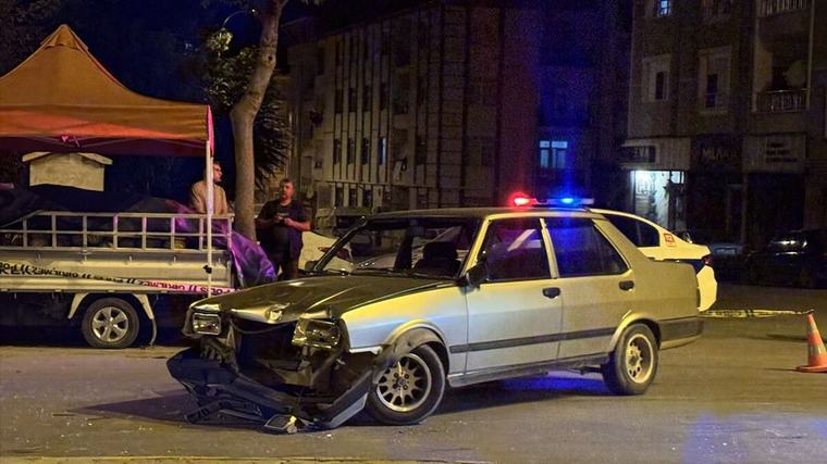 Otomobille motosikletli çarpıştı, 1 ölü